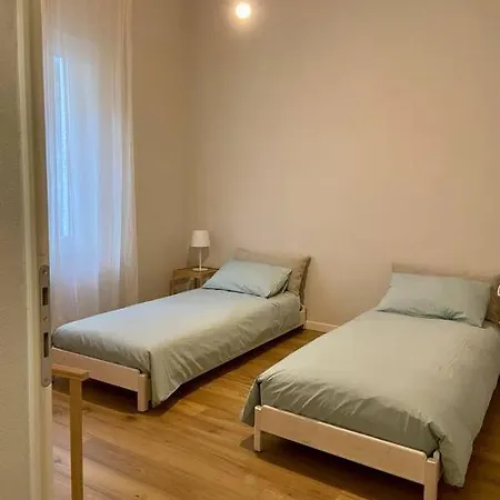 Con Terrazza E Parcheggio Privato * ポンテデーラ